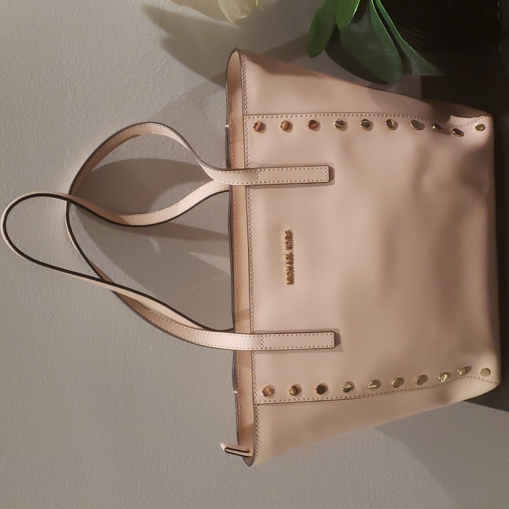 ❣️💫MARK DOWN💫❣️ Michael Kors pink bag